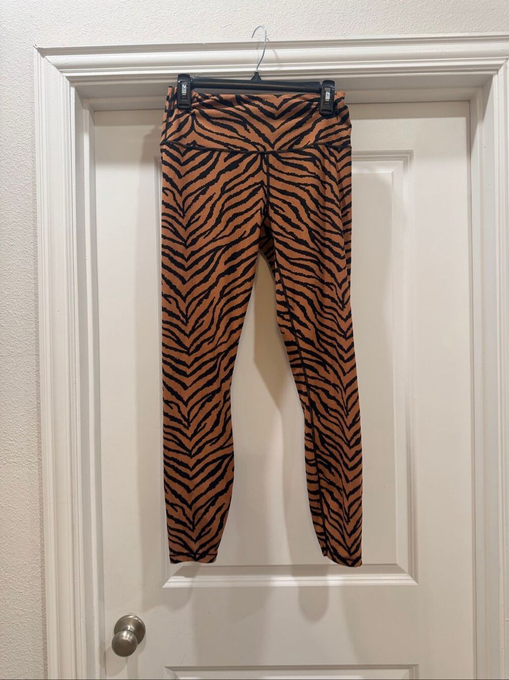 Varley High Rise Leopard Print 7/8 Length Leggings Activewear Pants Size Medium